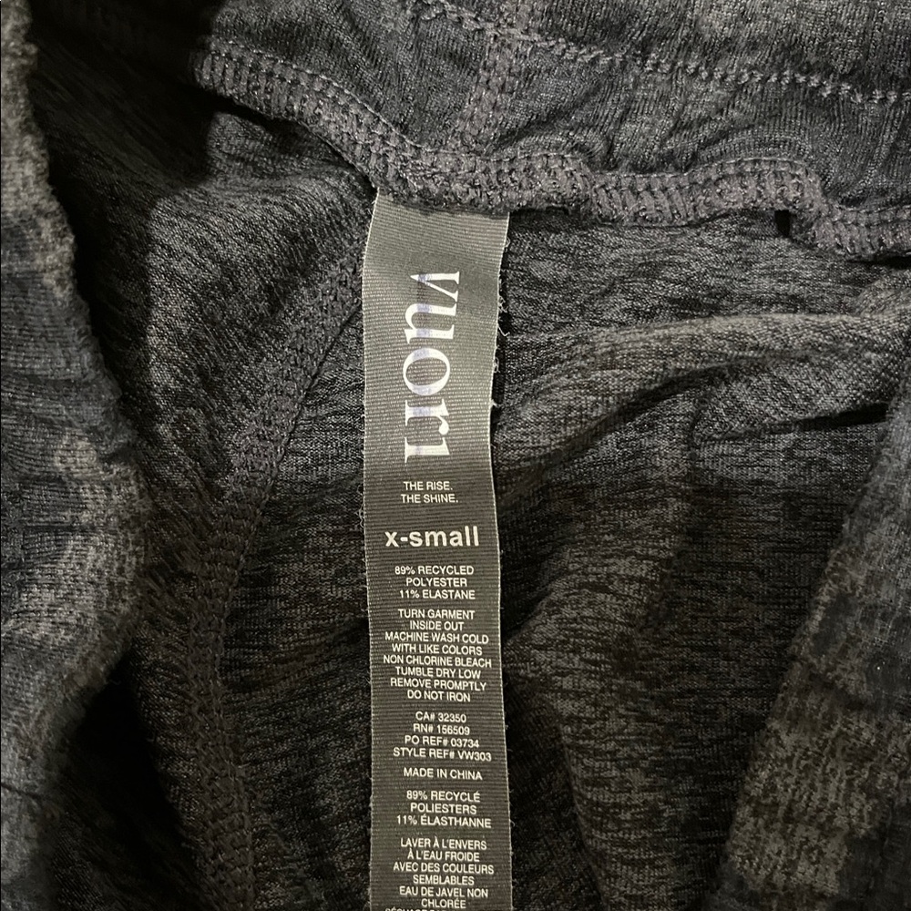 Vuori Performance Camo Jogger. Navy/Gray. Size X Small - Picture 3 of 3